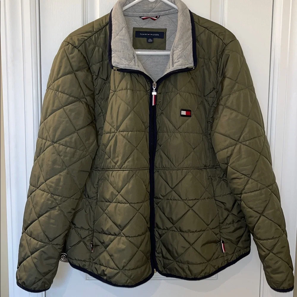 Tommy Hilfiger Women’s Quilted Jacket Size XL Olive Green